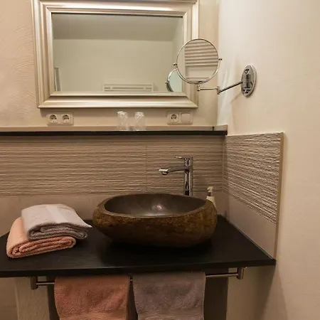 Der Weinladen * 克罗夫