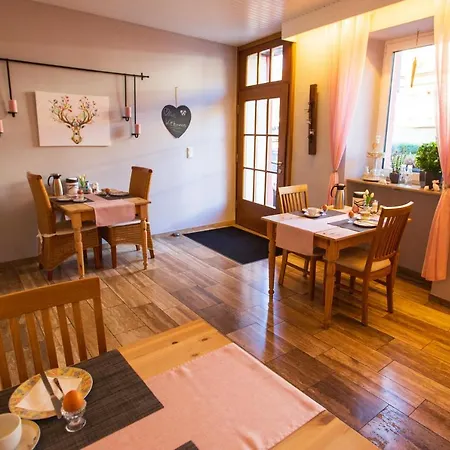 Habitación en casa particular Der Weinladen *