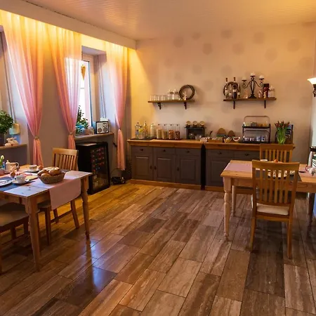 Der Weinladen Rum i privatbostad *