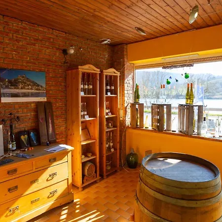 Der Weinladen Rum i privatbostad Kröv